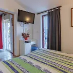 Gorgeous Apartment In Pula Apartment