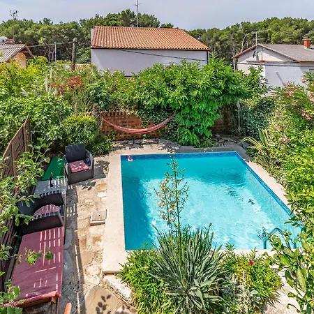 Cozy In With Wifi Apartament